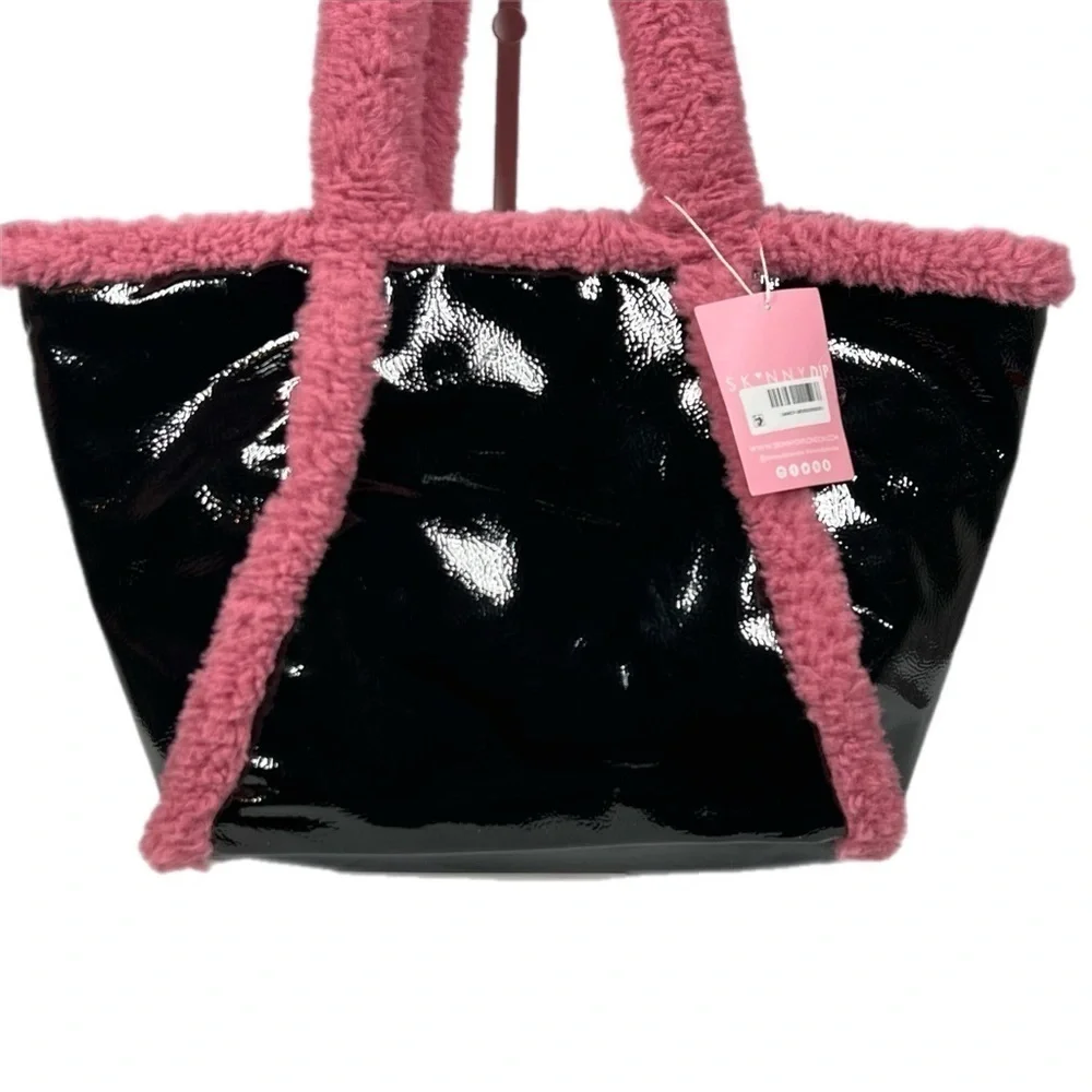 Skinny Dip | Alexa Tote Bag Black Patent Vegan Leather Pink Sherpa Trim